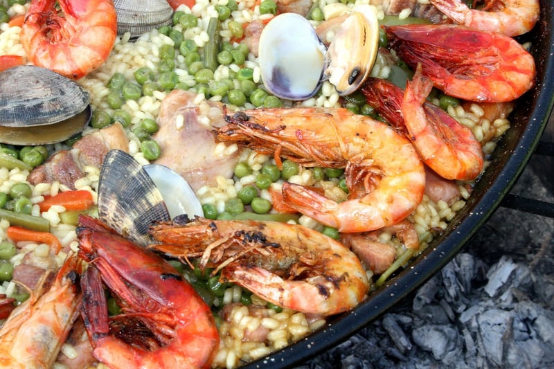Paella with a Curry Twist
